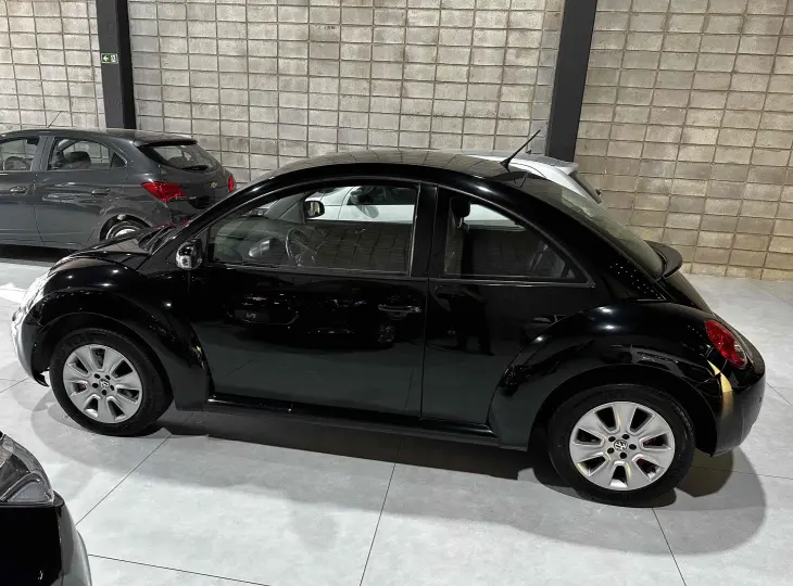 NEW BEETLE 2.0 MI 8V GASOLINA 2P TIPTRONIC