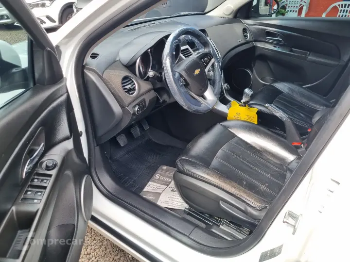 CRUZE 1.8 LT 16V