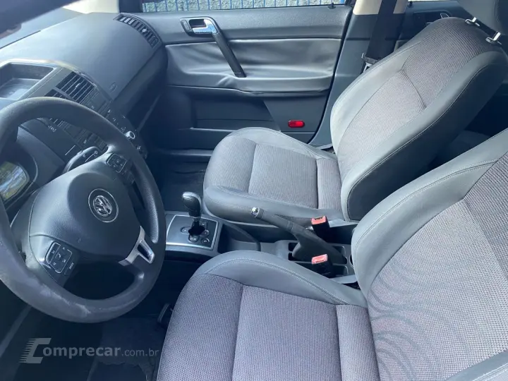 Polo Sedan 1.6 4P FLEX COMFORTLINE I-MOTION AUTOMATIZADO