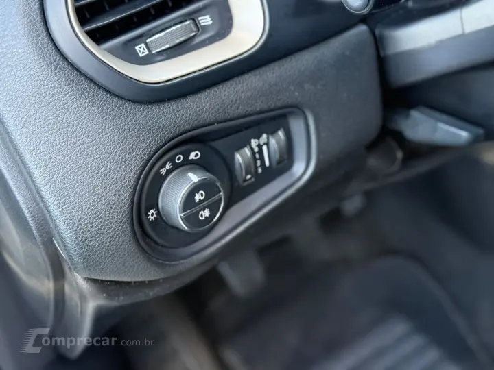 Renegade Sport 1.8 4x2 Flex 16V Mec.