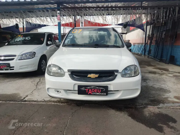 CORSA 1.0 MPFI Classic Sedan Life 8V