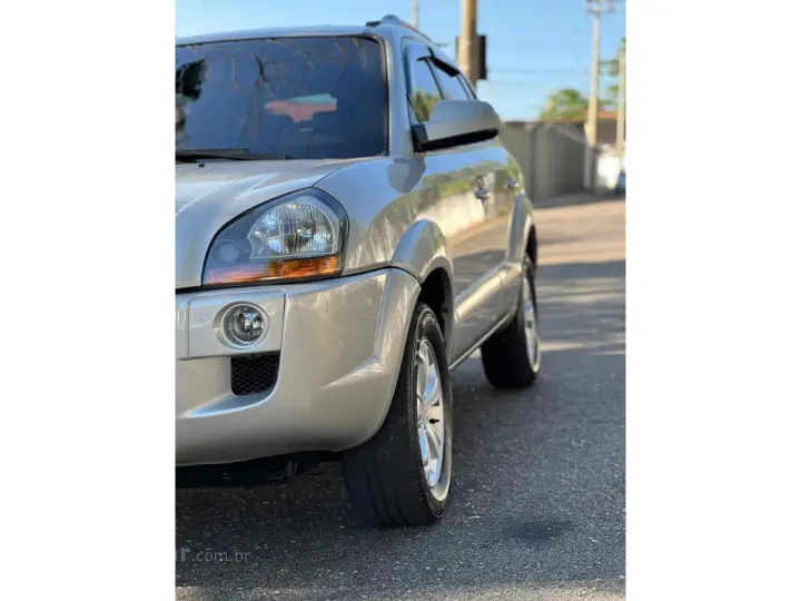 TUCSON 2.0 MPFI GLS 16V 143CV 2WD GASOLINA 4P AUTOMÁTICO