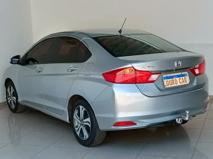 CITY 1.5 LX Sedan 16V