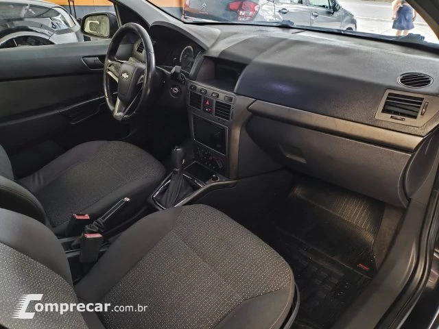 VECTRA SEDAN - 2.0 MPFI EXPRESSION 8V 4P MANUAL