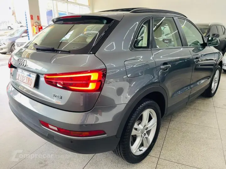 Q3 1.4 TFSI AMBIENTE FLEX 4P S TRONIC