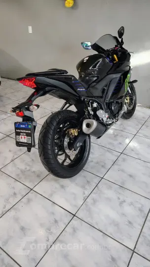 YZF R3 MONSTER