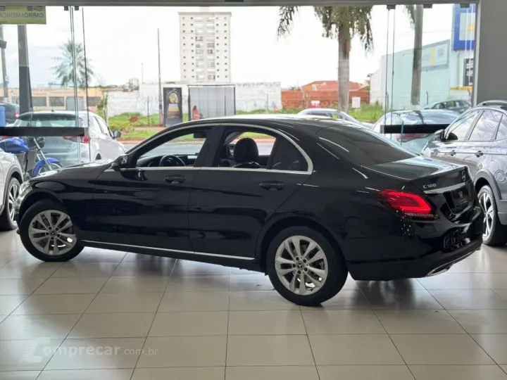 C 180 1.6 16V 4P CGI AVANTGARDE TURBO AUTOMÁTICO