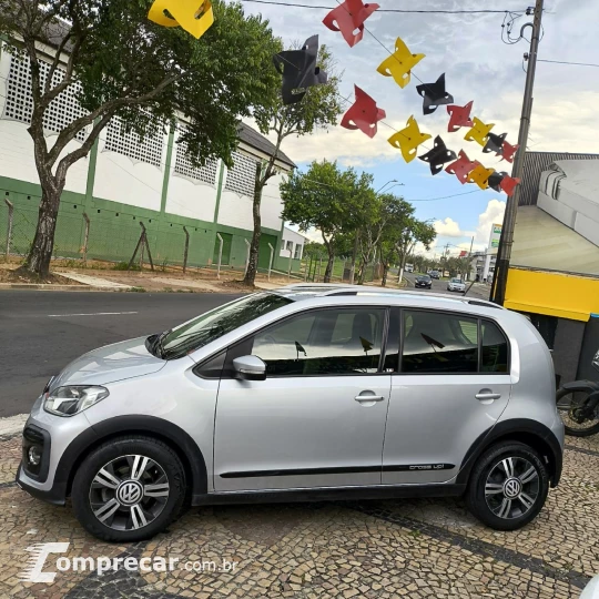 up! cross 1.0 TSI Total Flex 12V 5p