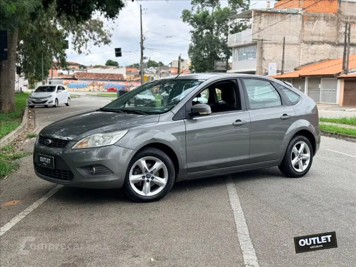 FOCUS 1.6 GL 16V FLEX 4P MANUAL