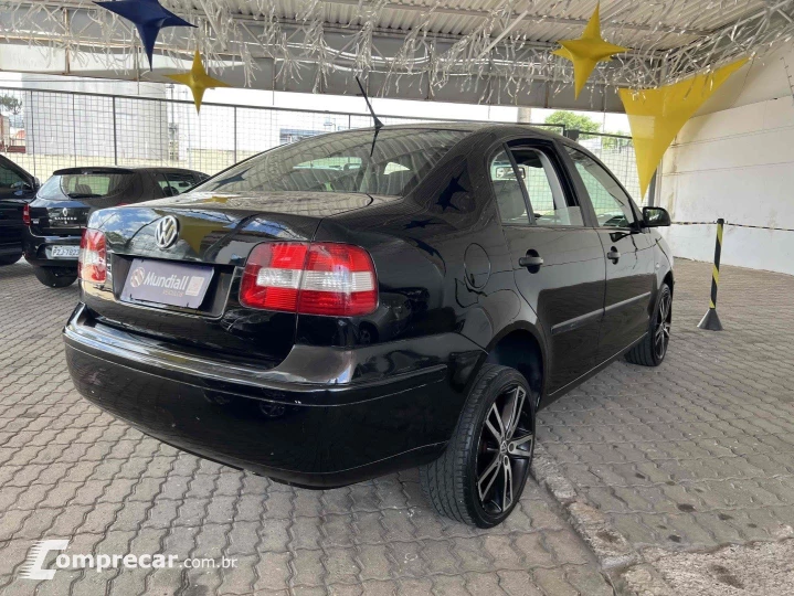 POLO SEDAN 2.0 MI 8V GASOLINA 4P MANUAL