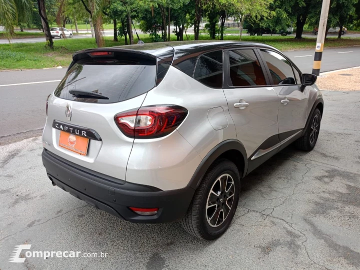 Captur 1.6 16V 4P FLEX SCE LIFE X-TRONIC CVT