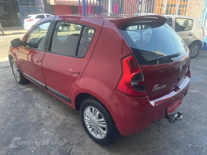 SANDERO 1.6 GT Line Limited