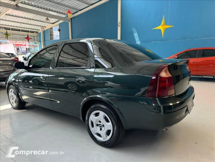 CORSA 1.4 MPFI Premium Sedan 8V