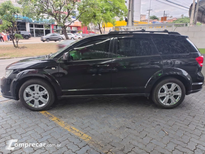 FIAT FREEMONT 2.4 PRECISION 16V AUTOMÁTICA 7 LUGARES