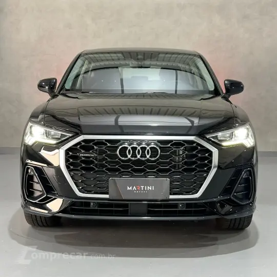 Q3 Performance 2.0 TFSI Tiptr. Quattro