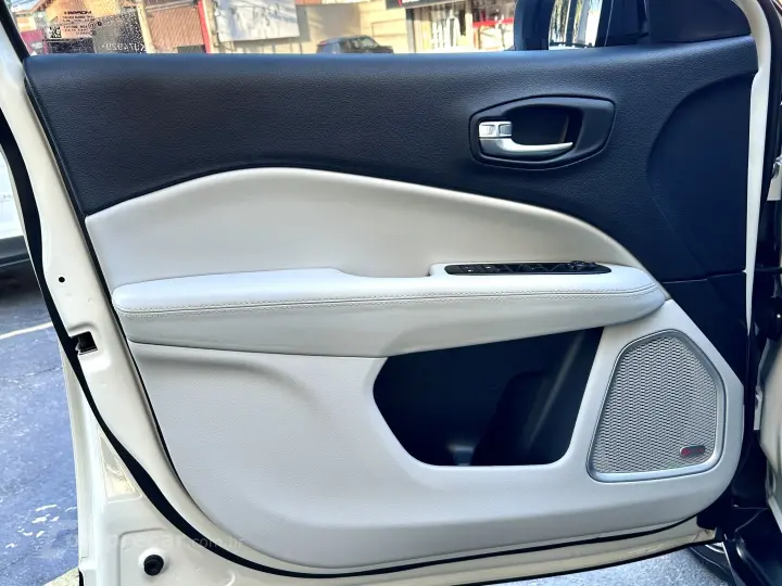 COMPASS 2.0 16V DIESEL LONGITUDE 4X4 AUTOMÁTICO