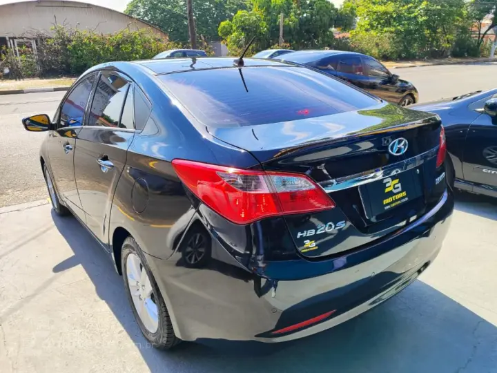 HB20S Premium 1.6 Flex 16V Mec. 4p