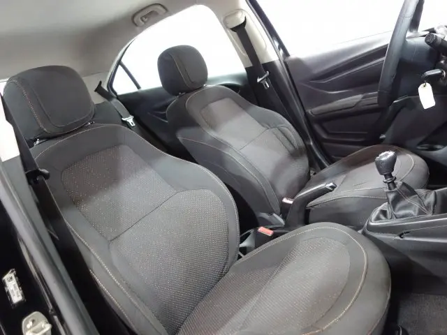 ONIX - 1.4 MPFI LT 8V 4P MANUAL