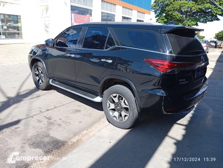 HILUX SW4 2.8 D-4d Turbo SRX 4X4