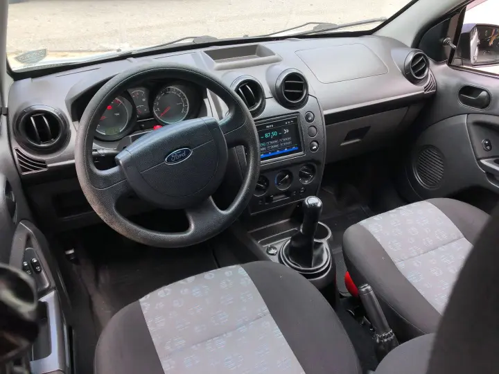 Fiesta 1.6 Mpi Class Hatch 8V Flex 4P Manual