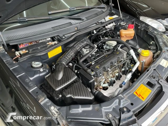 PRISMA - 1.4 MPFI MAXX 8V 4P MANUAL