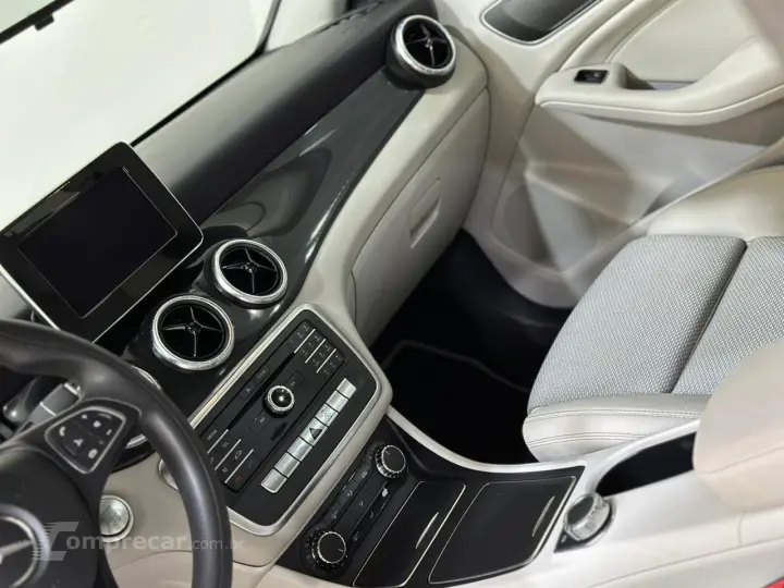 CLA 180 1.6 CGI 7g-dct