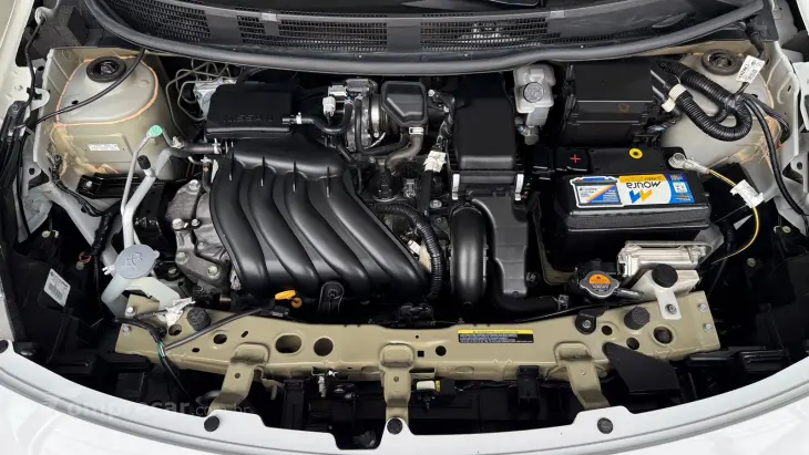 VERSA 1.6 16vstart V-drive Premium