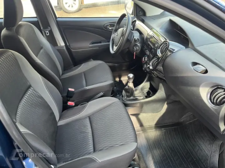 ETIOS 1.5 XS Sedan 16V