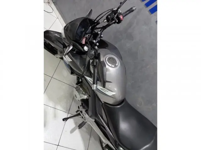 CB 250 F TWISTER - Street