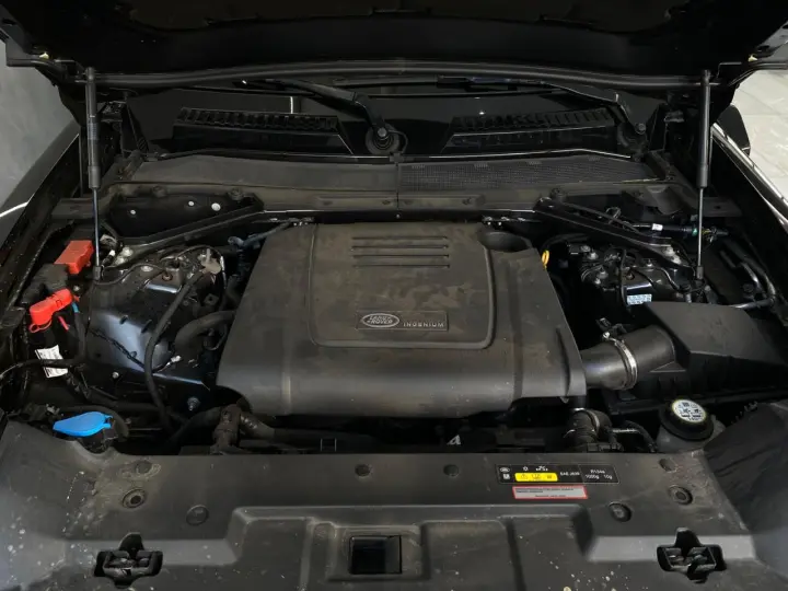 Defender 110 2.0 Turbo SE Si4 Aut.