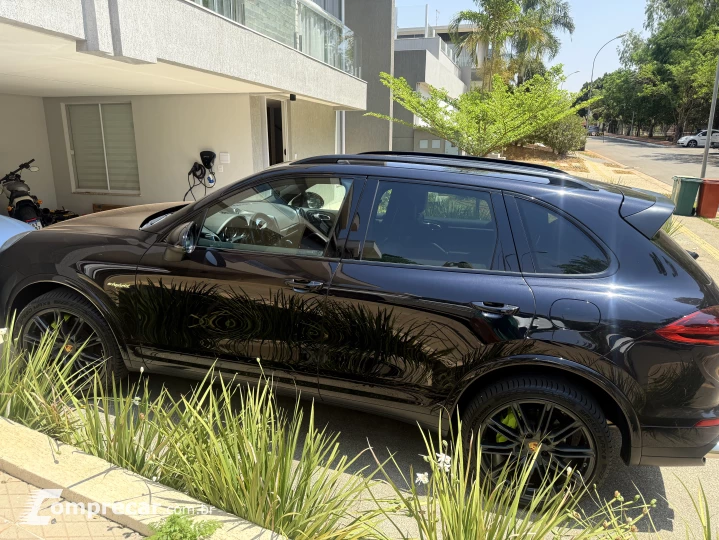 CAYENNE 3.0 V6 E-hybrid Platinum Edition AWD S