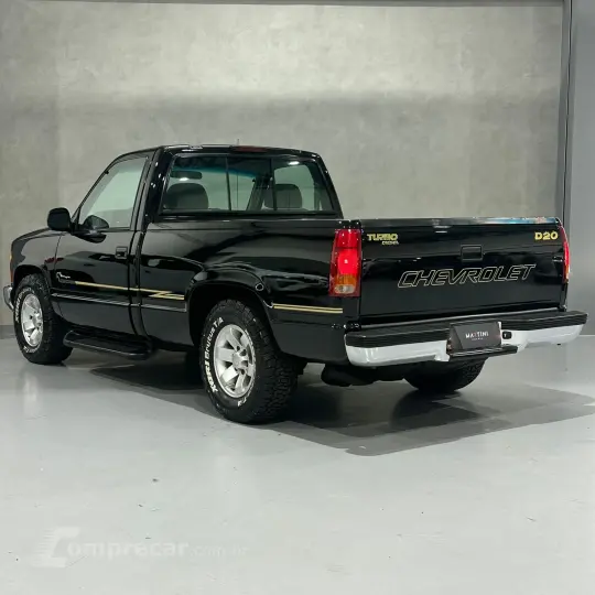 Silverado DLX 4.2 Diesel