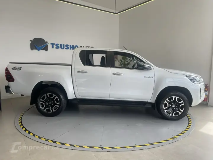 HILUX 2.8 D-4D TURBO CD SRX 4X4 AUTOMÁTICO