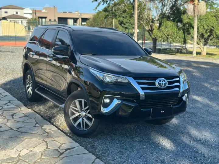 HILUX SW4 2.8 SRX 4X4 16V TURBO INTERCOOLER DIESEL 4P AUTOMÁ