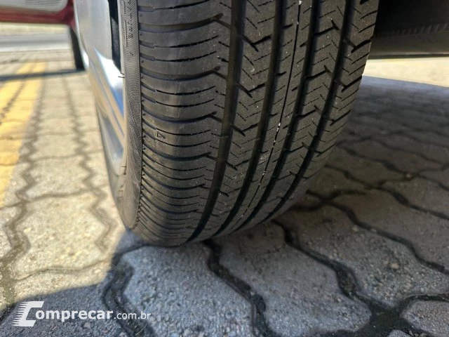 CLASSIC - 1.0 MPFI VHCE 8V 4P MANUAL