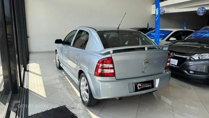 ASTRA 2.0 MPFI Advantage 8V