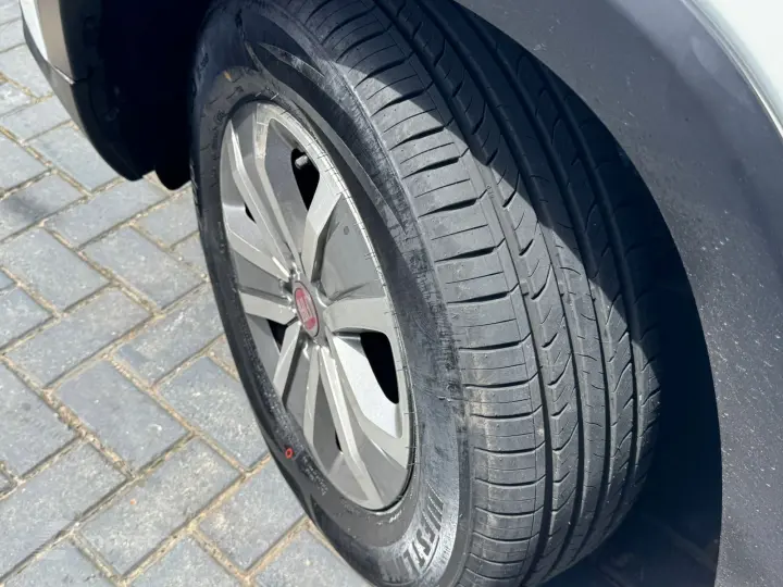 TORO 1.8 16V EVO Freedom AT6