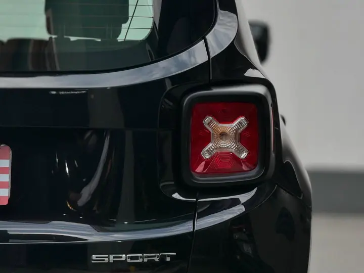 RENEGADE 1.8 16V Sport