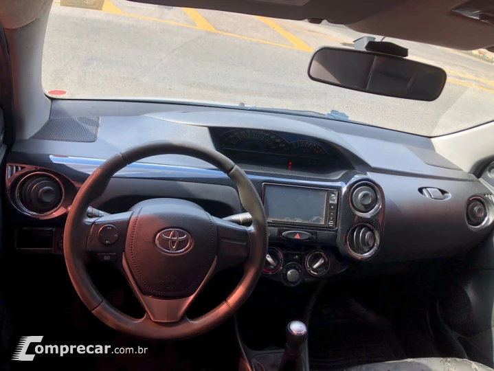 ETIOS 1.5 XLS Sedan 16V