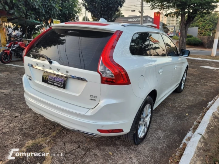 XC60 2.4 D5 Momentum AWD