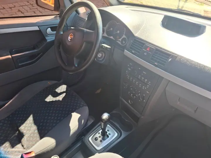 Meriva 1.8 Mpfi Premium 8V Flex 4P Automatizado