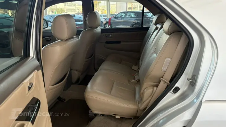 Hilux SW4 SRV 3.0 4X4 (7 Lugares)