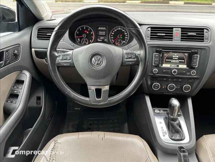 JETTA 2.0 COMFORTLINE FLEX 4P TIPTRONIC