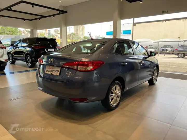 YARIS 1.5 16V FLEX SEDAN XL MANUAL