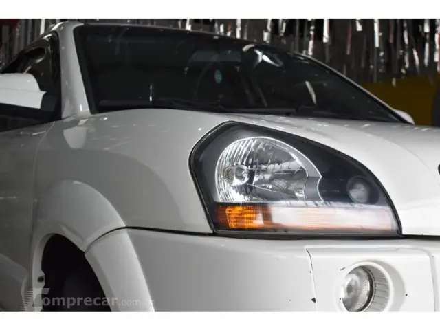 TUCSON - 2.0 MPFI GLS 16V 143CV 2WD 4P AUTOMÁTICO