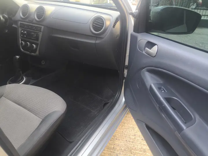 VOYAGE 1.6 MI Comfortline 8V