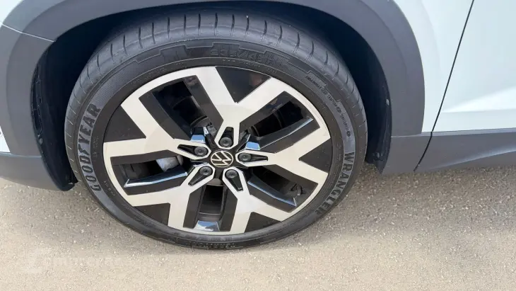 TAOS 1.4 250 TSI Highline