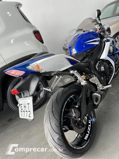 Gsx-R Sred 750