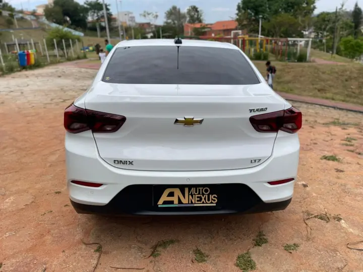 ONIX 1.0 Turbo Plus LTZ