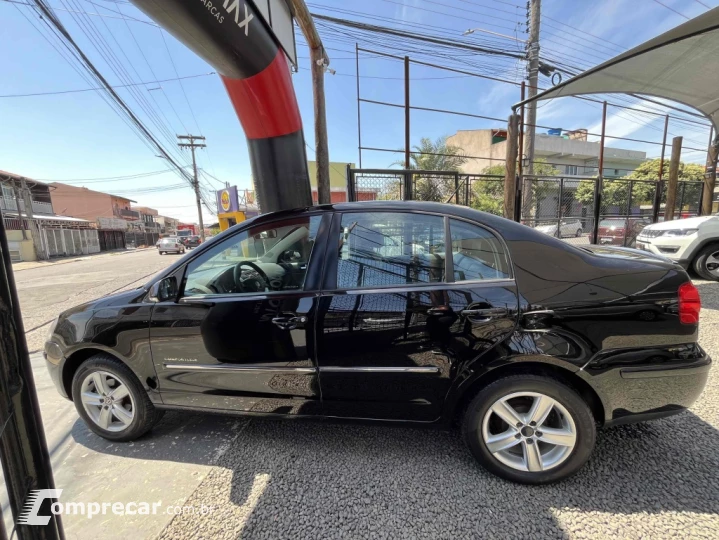 POLO SEDAN 1.6 MI COMFORTLINE 8V FLEX 4P MANUAL